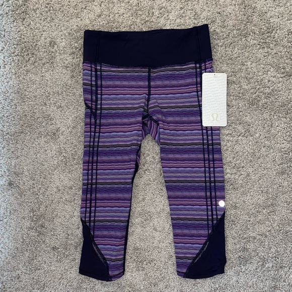 NWT Lululemon athletica Vent It Out Crop Leggings - Picture 5 of 5